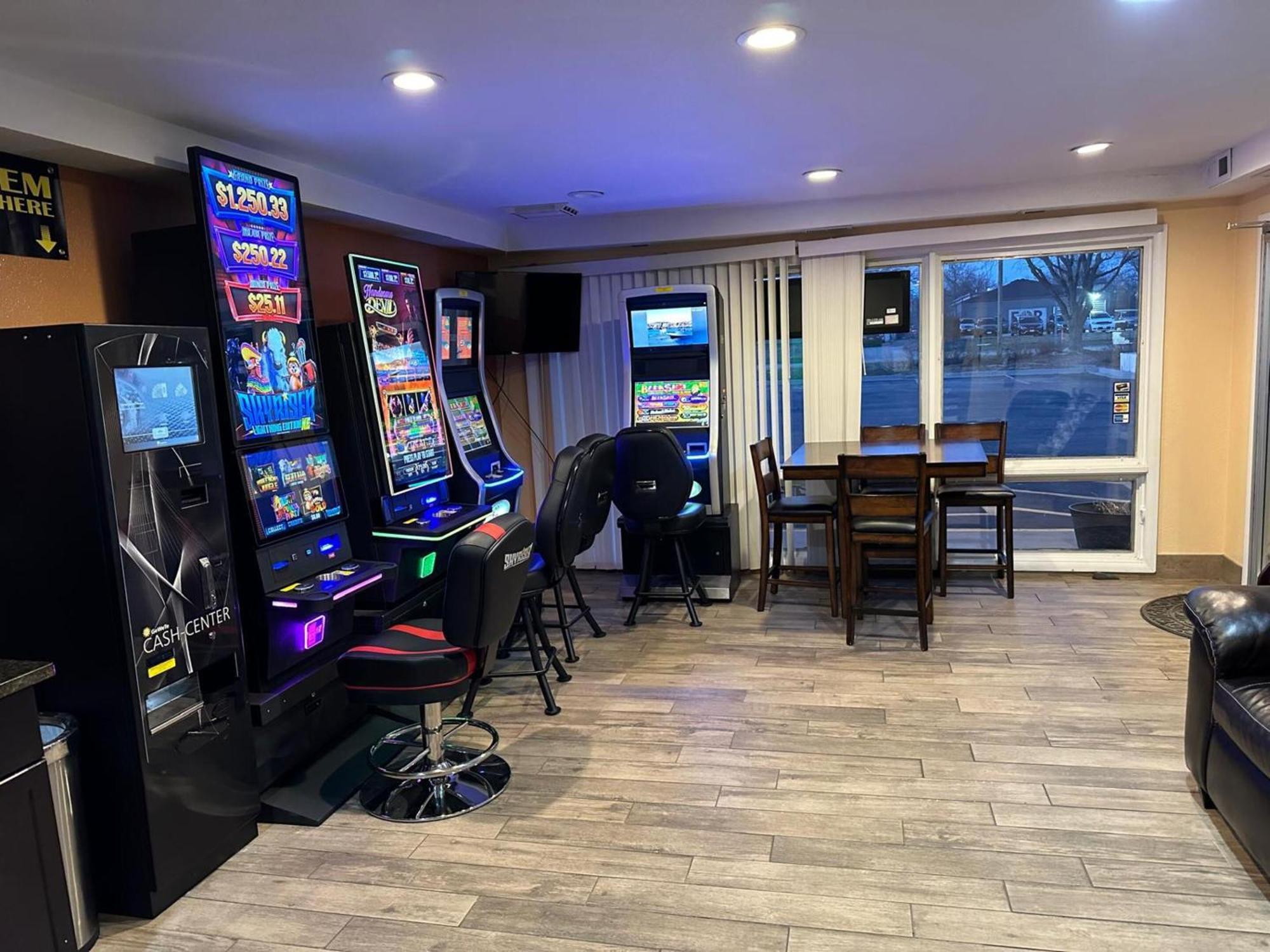 Stay Inn By Oyo Near I 80 Lincoln West エクステリア 写真